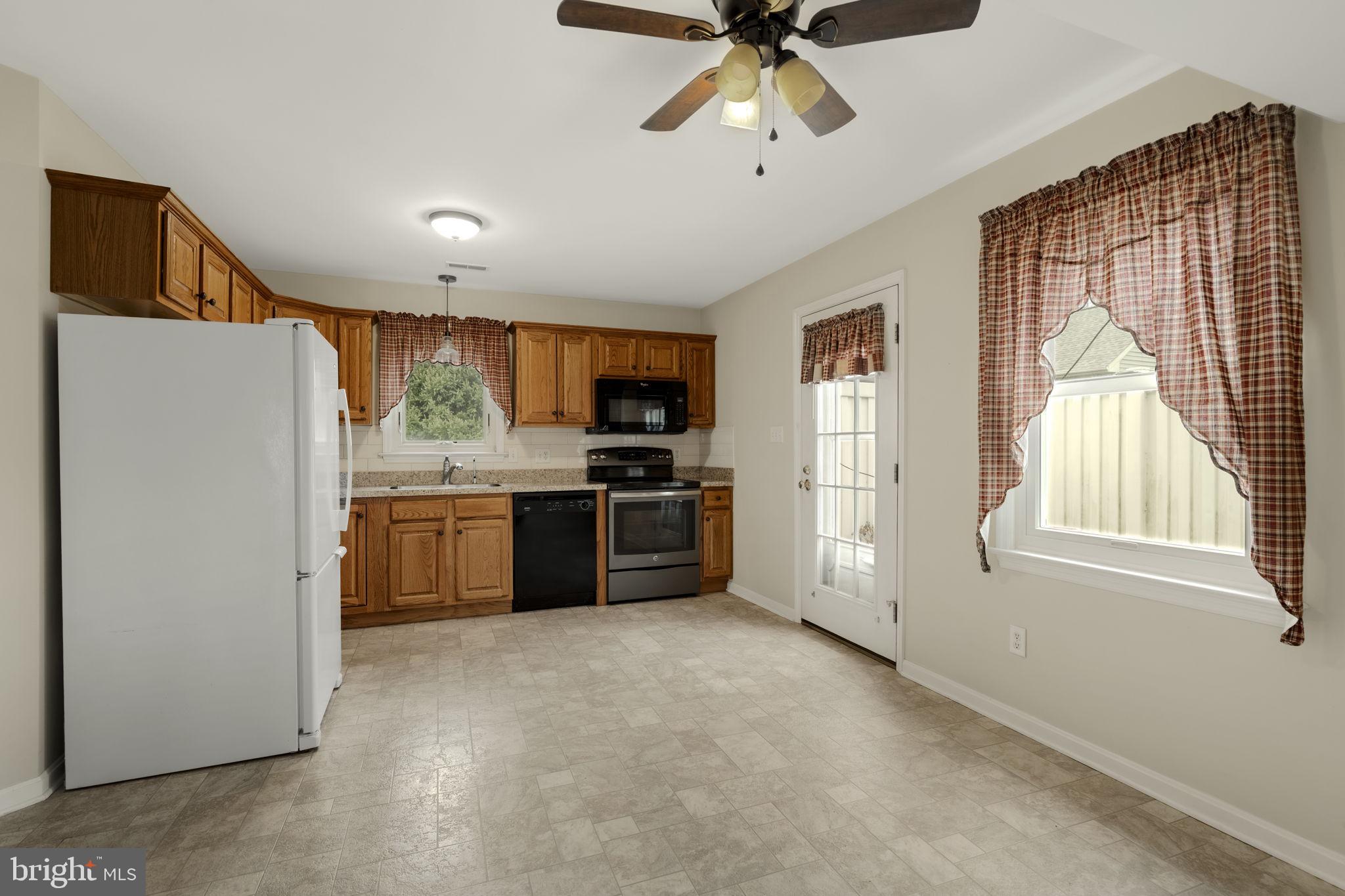 GARDEN FIELDE - Residential