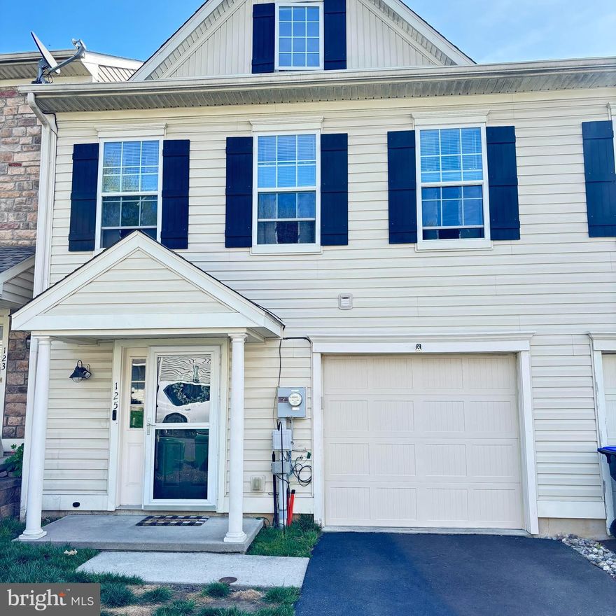 Welcome to 125 Red Oak Court in the beautiful Honey Brook Borough! Enter a spacious foyer with loads of storage, double coat closet and walk in pantry. Hardwood floors in the foyer connect you to the garage with built-in cabinet storage.  The open floor plan connects the family, eat in kitchen and dining room. The kitchen boosts stainless steel appliances and center island. Dining area with custom trim work. Oversized family rooms include lovely built ins for storage and entertainment and leads to the patio to relax and grill this summer!

Second floor with luxury vinyl plank and 2nd floor laundry with storage as well as AC (2021) and Heater (2018) utility closet. 2nd floor bath with ceramic tile and tub. All three bedrooms have newly installed ceiling fans with lighting.  Primary suite is oversized with en suite primary bath, double sinks, walk in shower and walk in closet.  The primary suite leads you to a BONUS space with custom built in for work from home office or flex space. This area can also be used as an additional family space. Equipped with – you guessed it – MORE storage! 

Updated appliances include Hot Water Heater (2025), Installed Kitchen Sink (2026) Upstairs Paint (2026), Installed ceilings fans (2026) Includes Washer/Dryer and refrigerator.

Enjoy the perks of both Chester & Lancaster Counties walking distance to center of town with The Long Way Home along with local Amish Farmers Market, Honey Brook Golf Course, short ride to Morgantown/Elverson for shopping & I76, and Route 322 & Route 340 all in a scenic country setting.