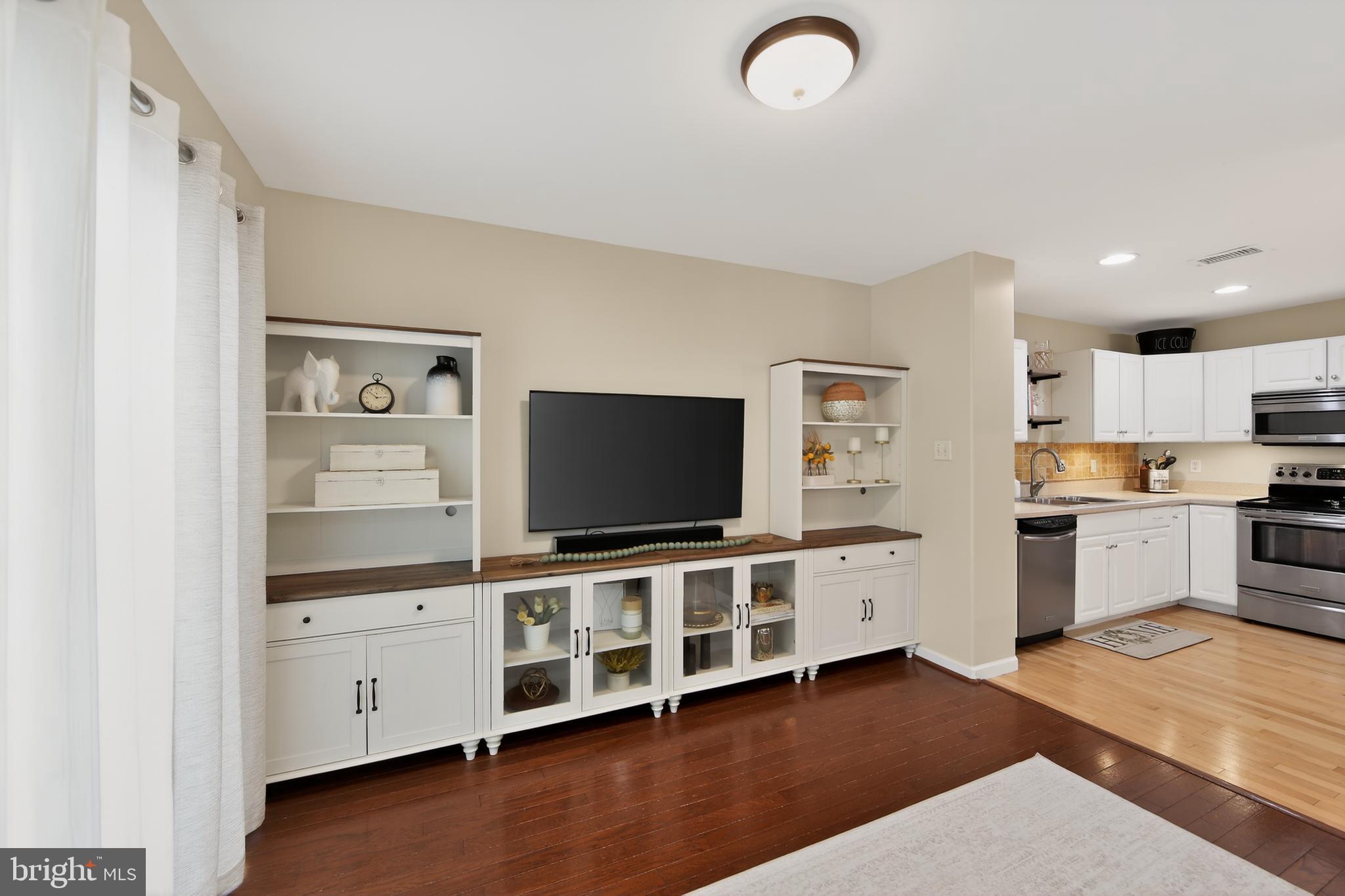 RED OAK FARMS - Residential