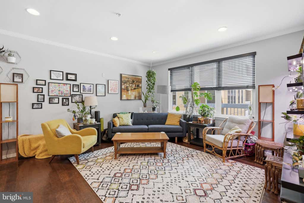 Photo of 2001 12th Street NW #207, WASHINGTON, DC 20009 (MLS # DCDC2274468)