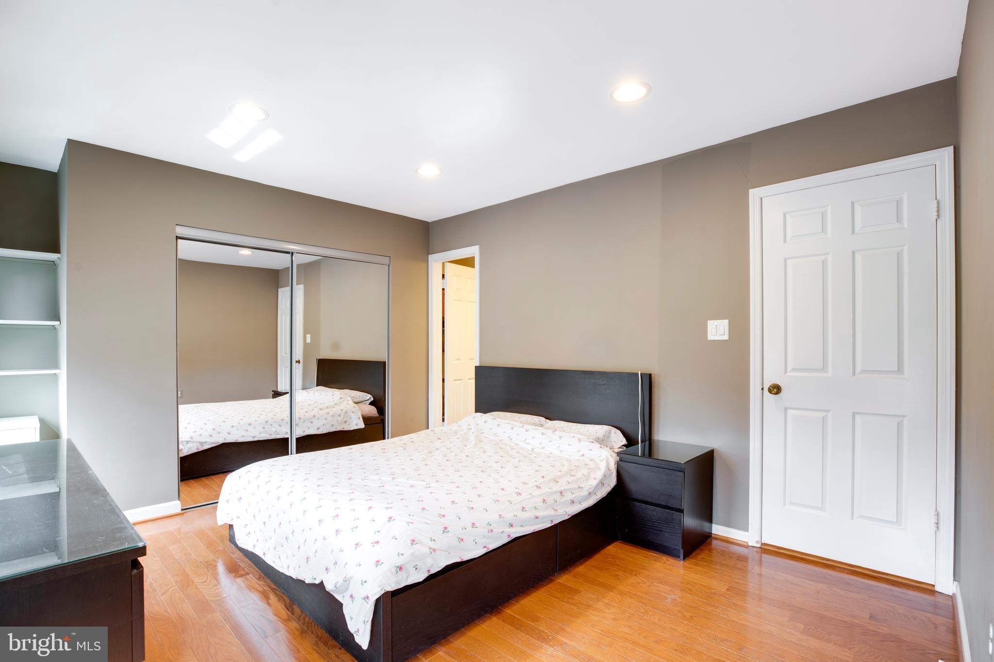 FOXFIELD - Residential Lease