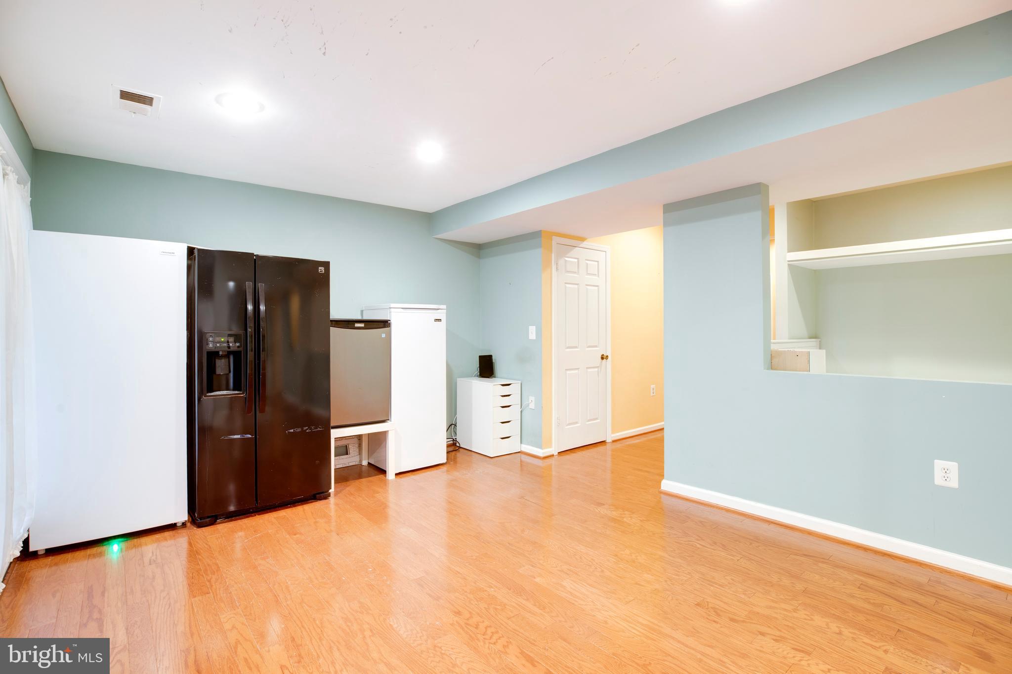 FOXFIELD - Residential Lease