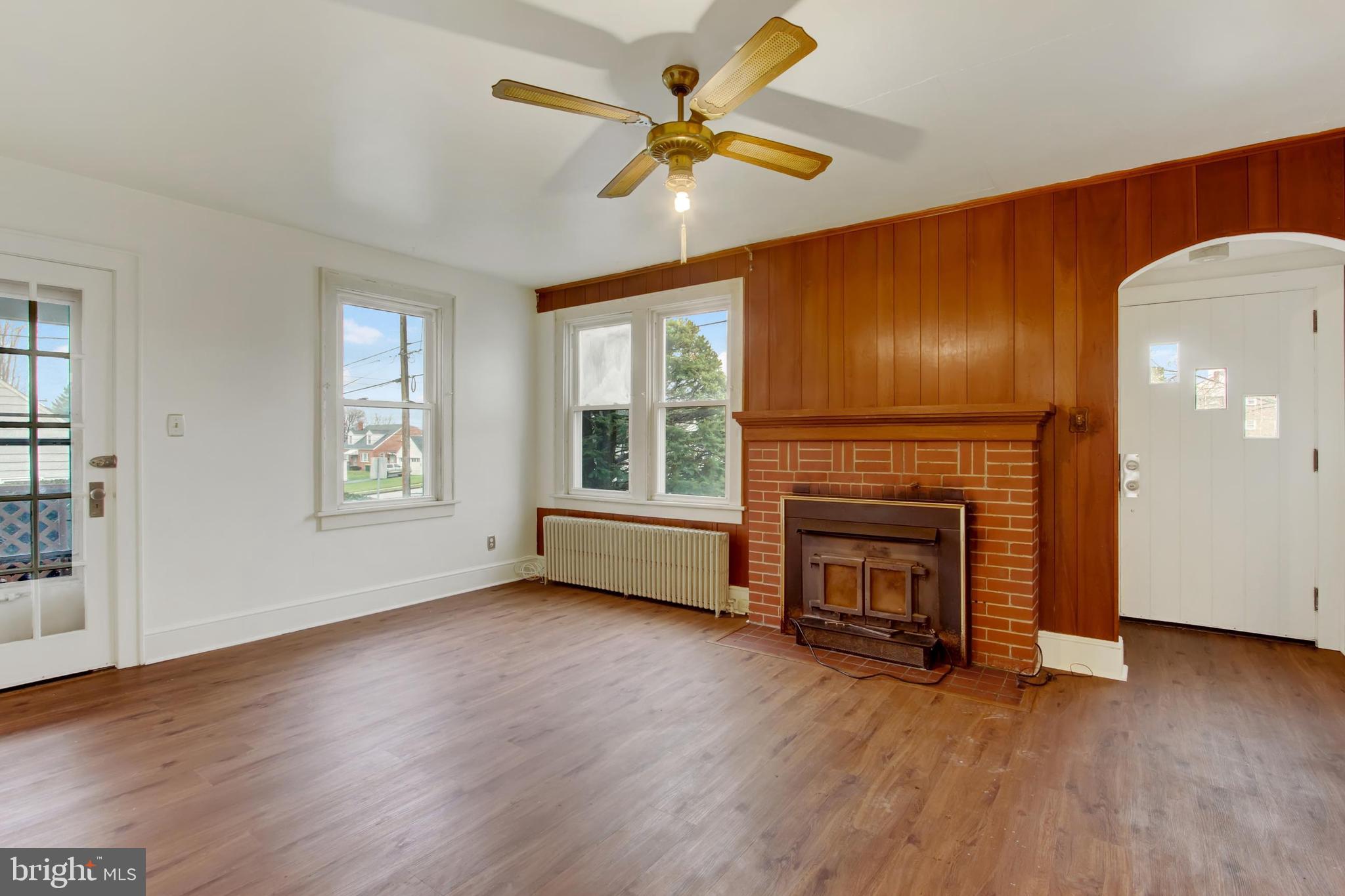 WAYNESBORO - Residential