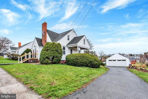 319 N FRANKLIN STREET WAYNESBORO PA 17268