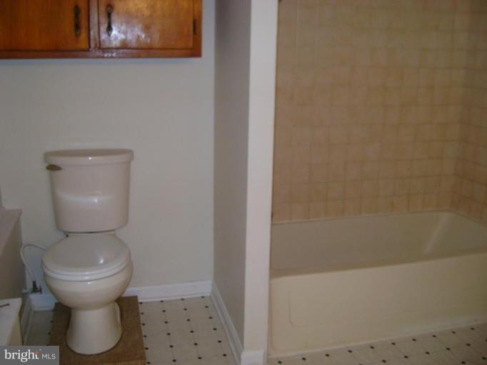 LOCUST POINT - Residential