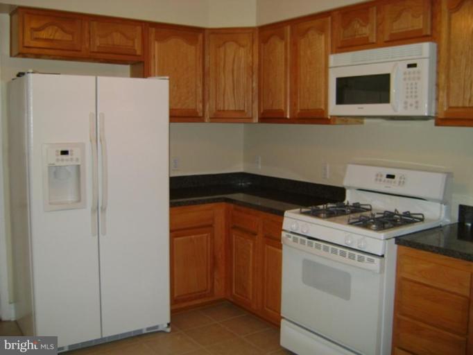 LOCUST POINT - Residential