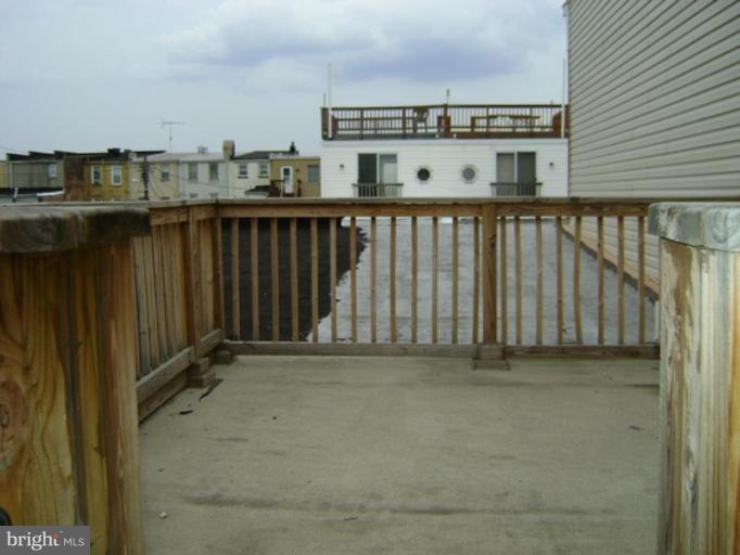 LOCUST POINT - Residential