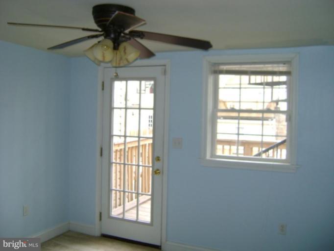 LOCUST POINT - Residential