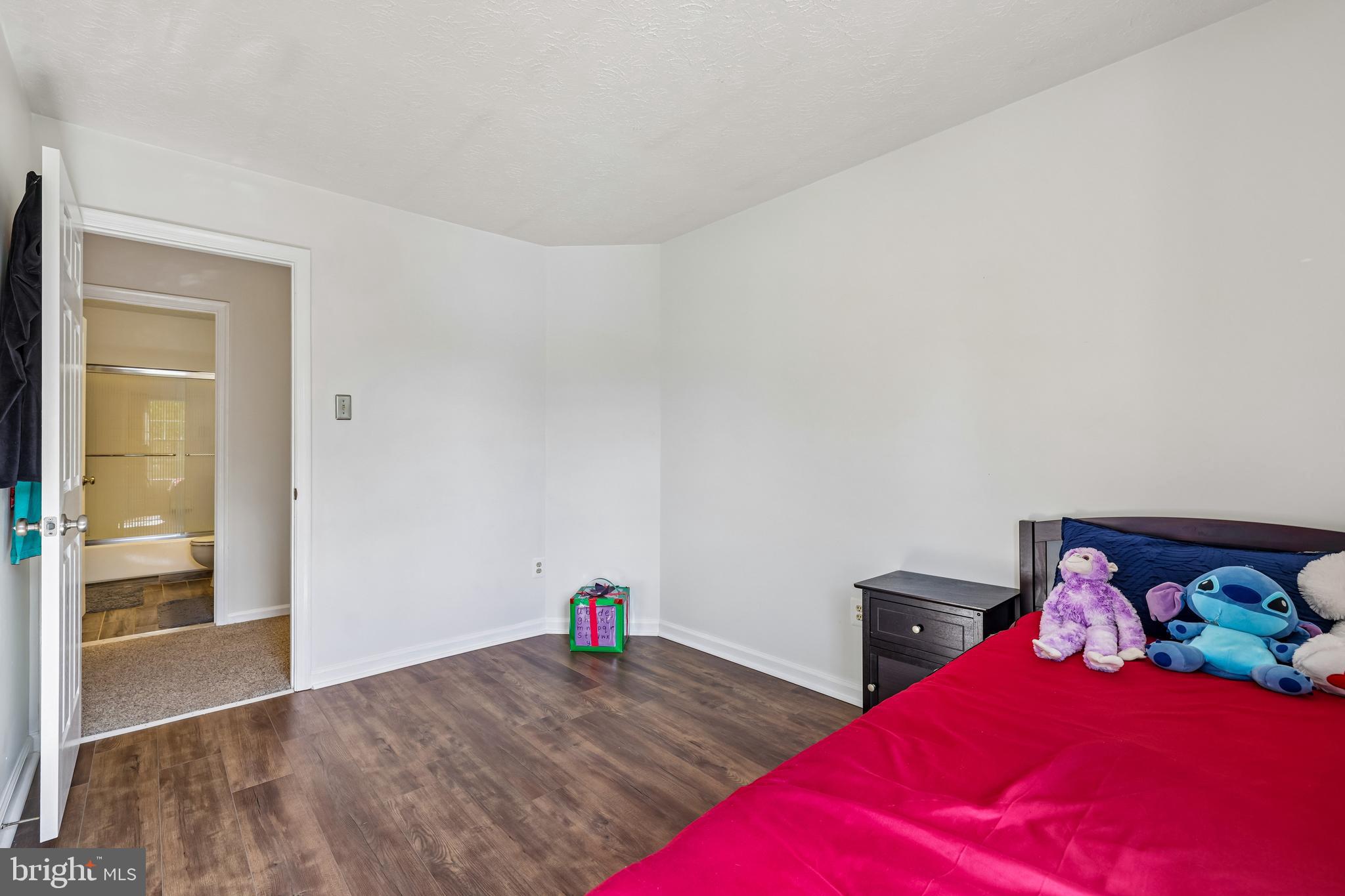 HINES ESTATES - Residential