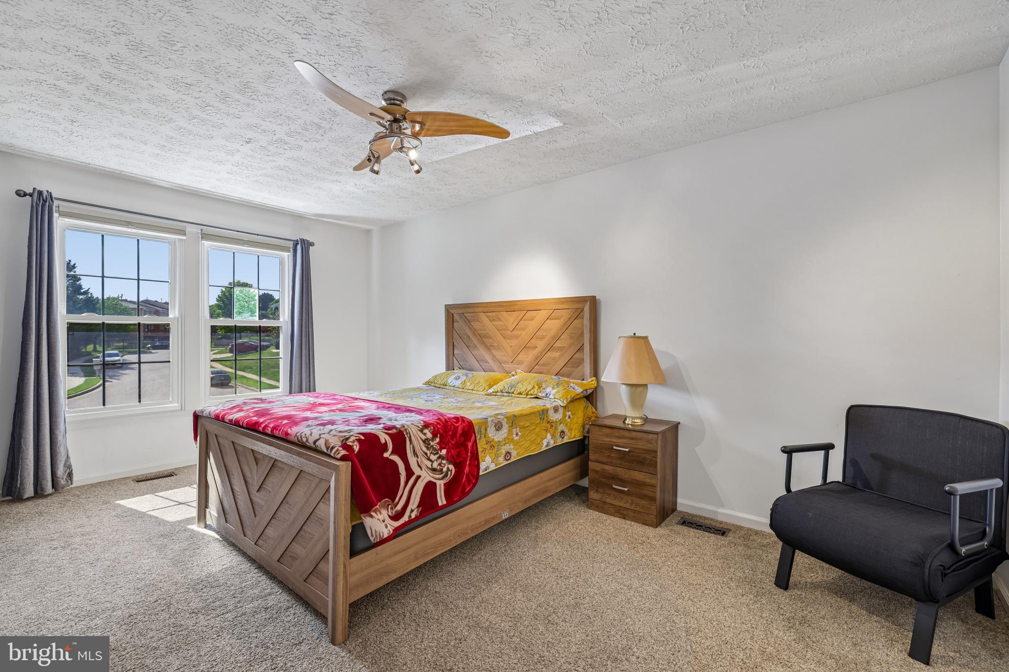 HINES ESTATES - Residential
