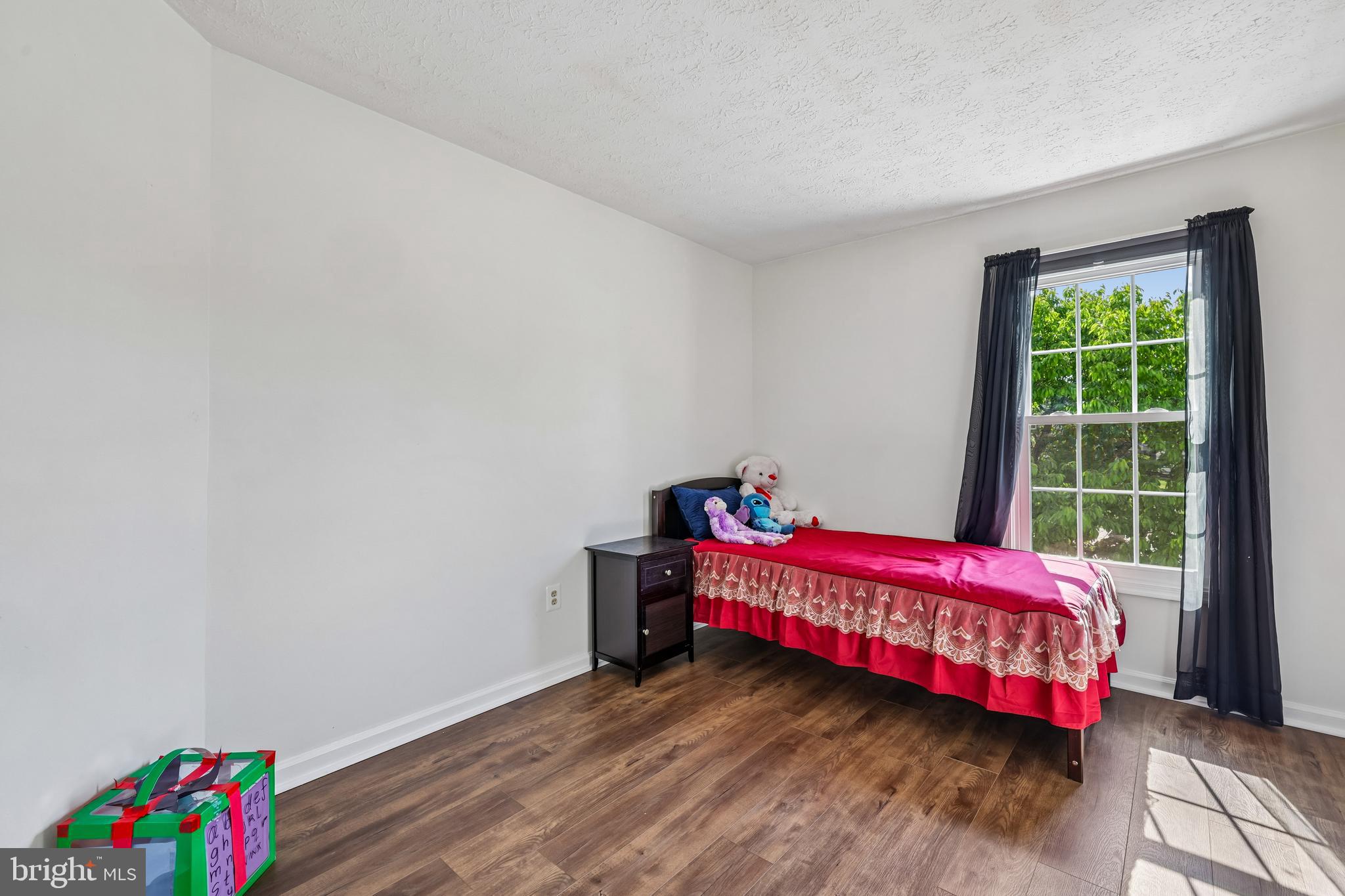 HINES ESTATES - Residential