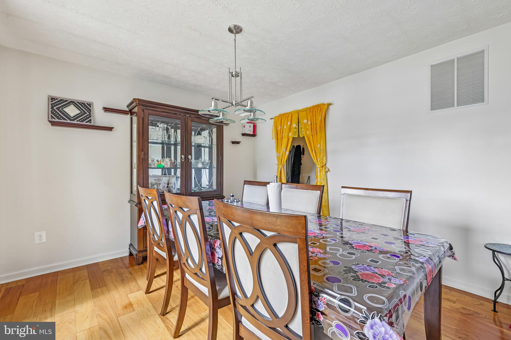 HINES ESTATES - Residential