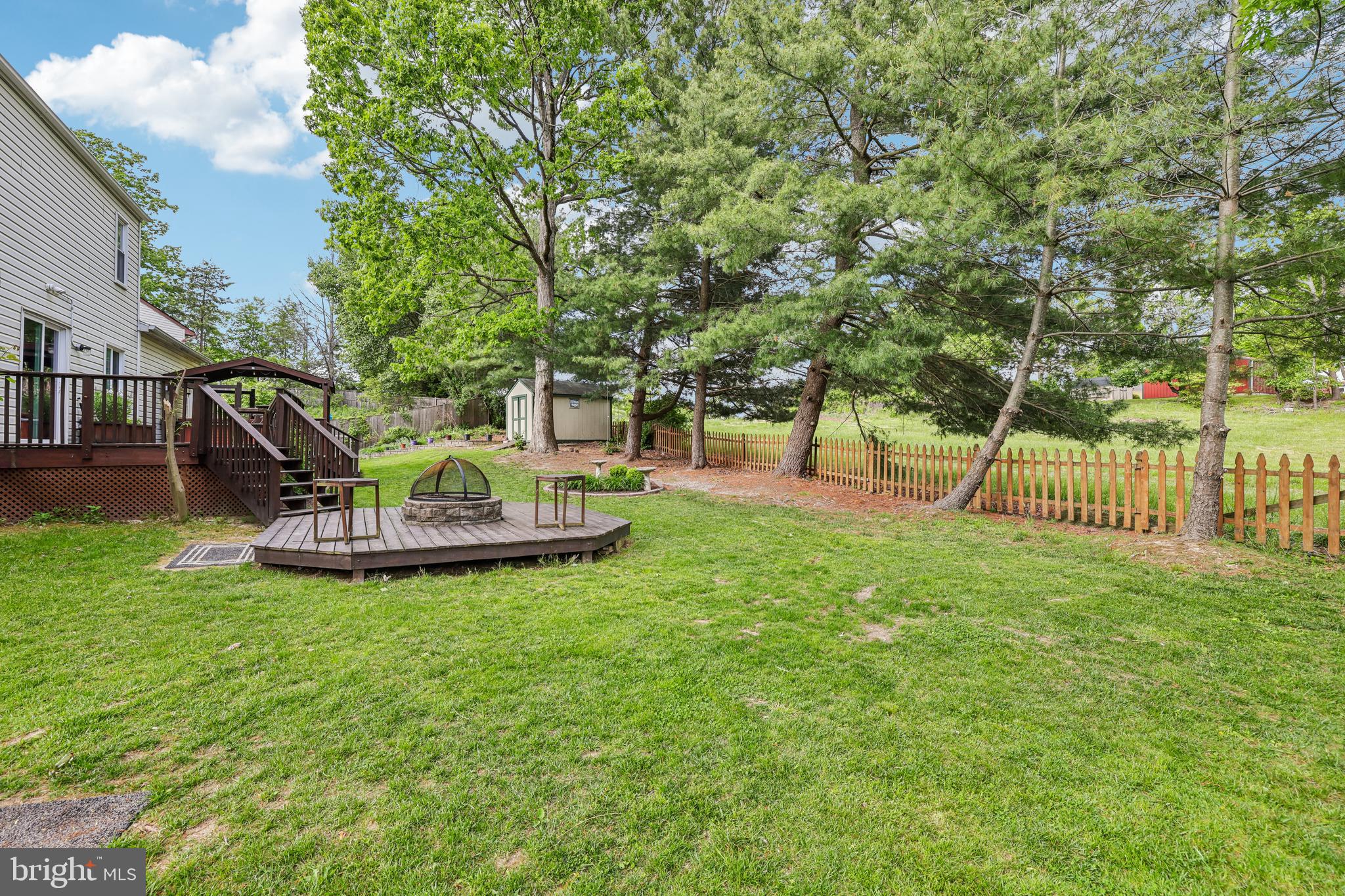 HINES ESTATES - Residential