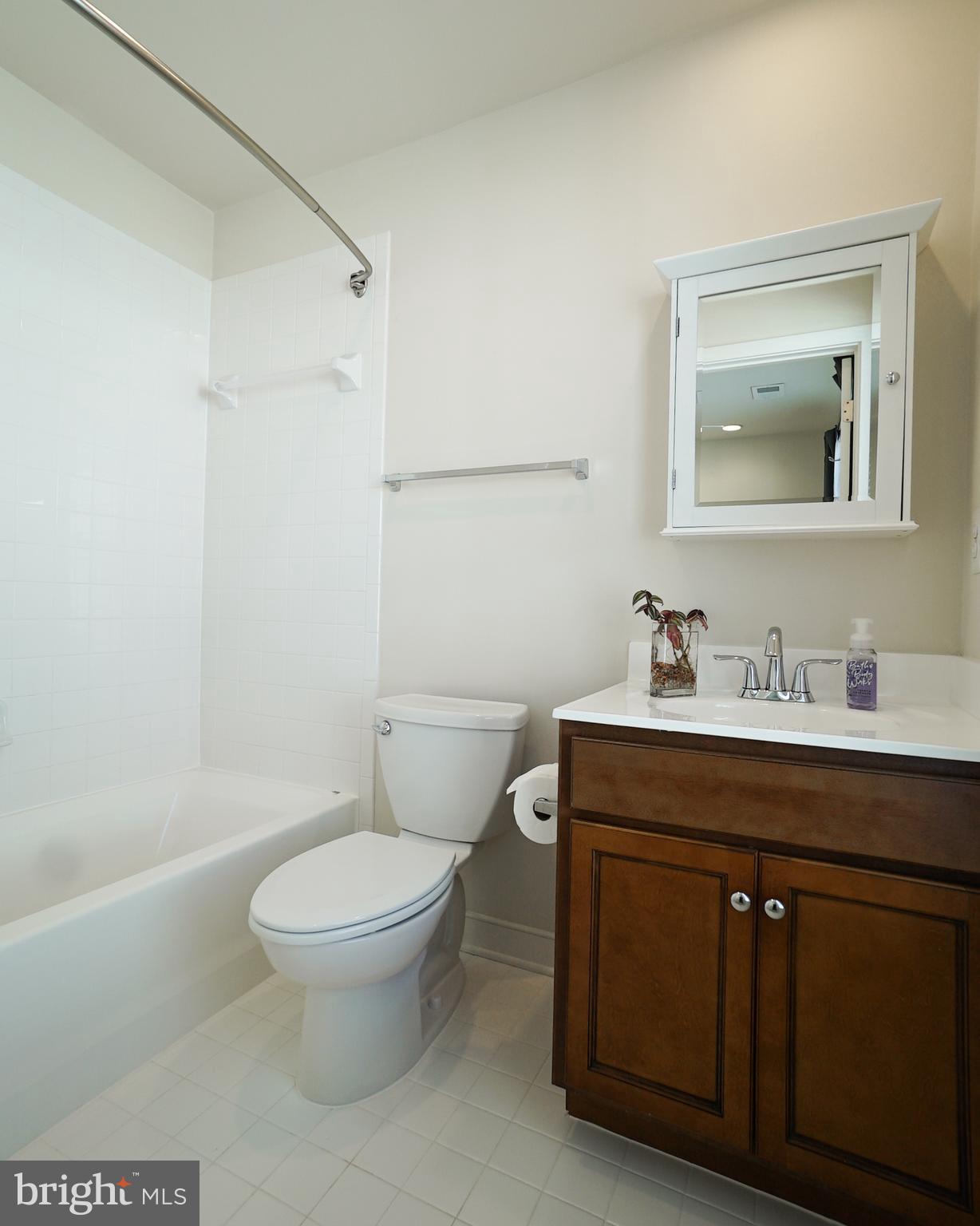 CENTERPOINTE - Residential Lease