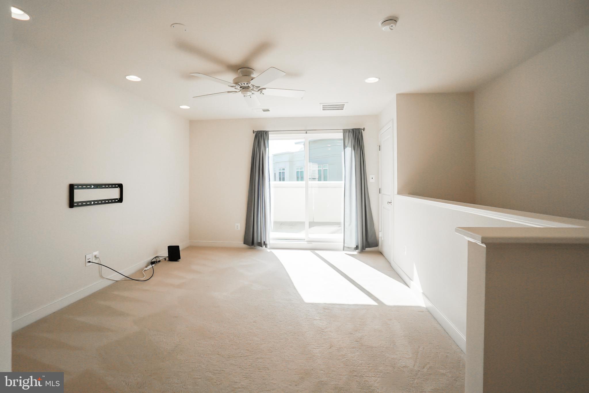 CENTERPOINTE - Residential Lease