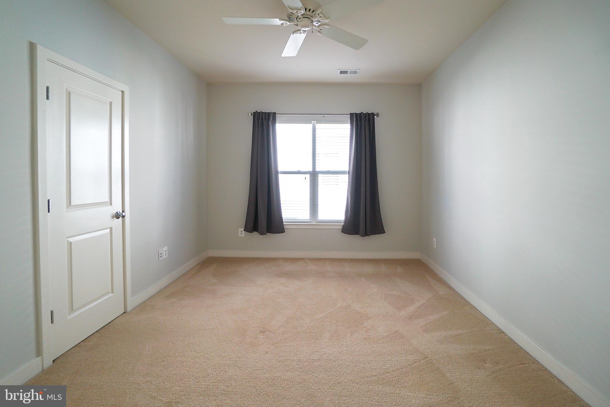 CENTERPOINTE - Residential Lease