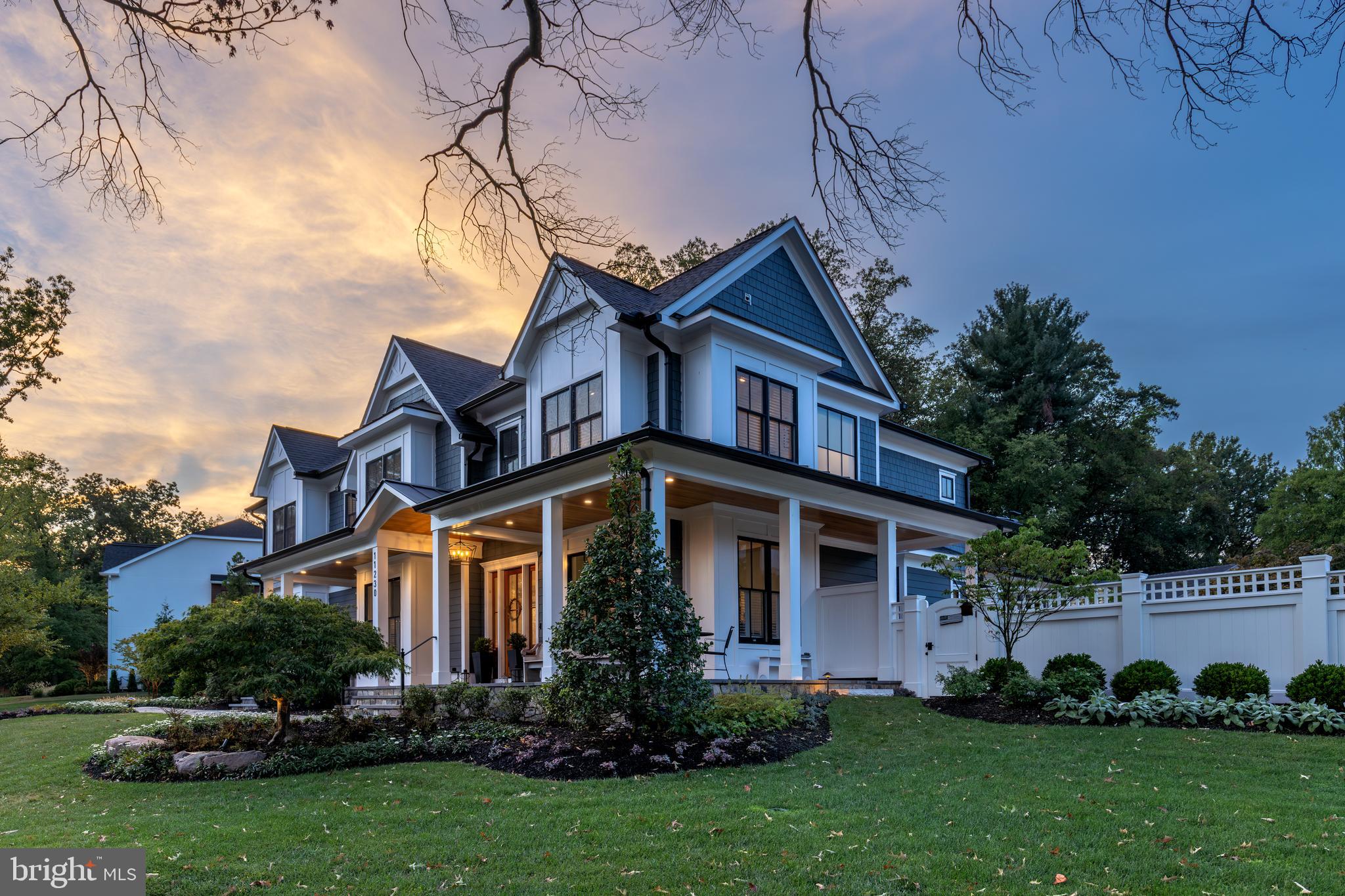 LUXMANOR - Residential