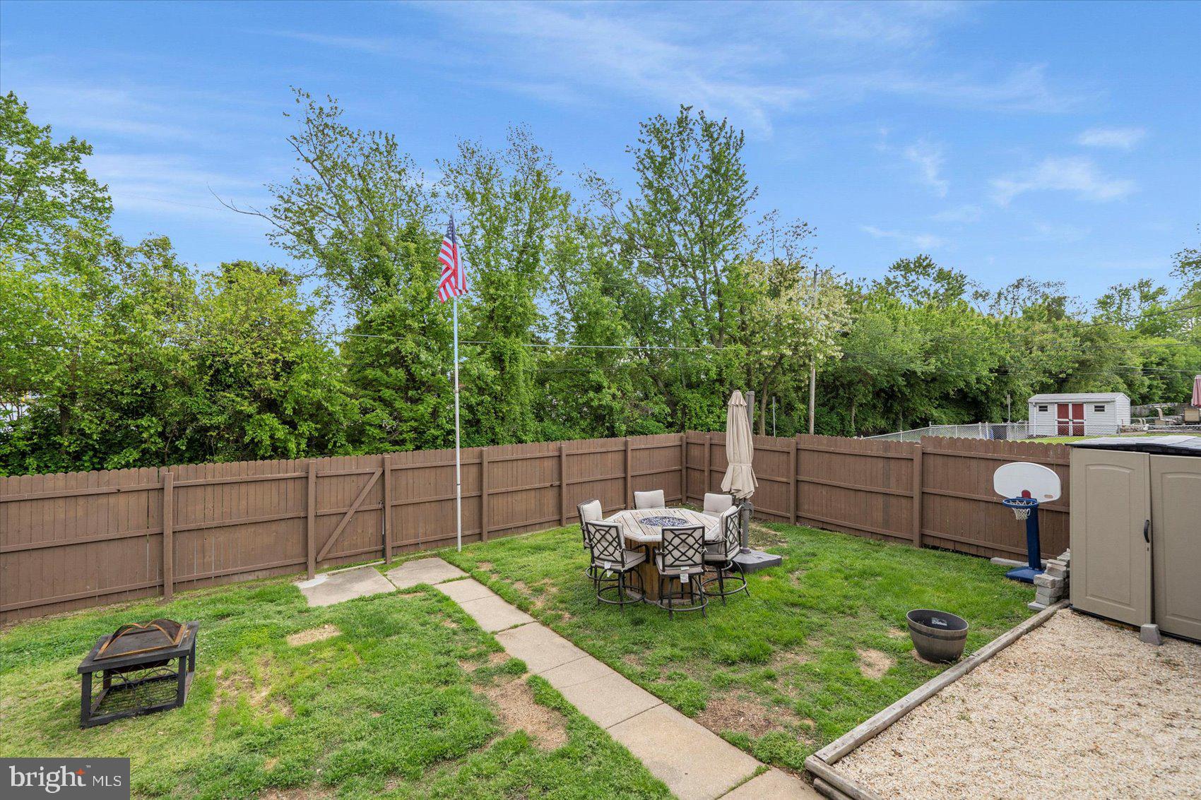 EASTERN TERRACE - Residential