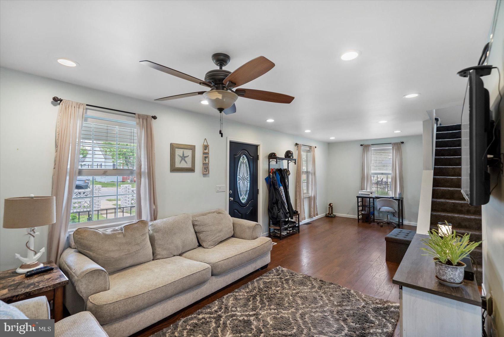 EASTERN TERRACE - Residential