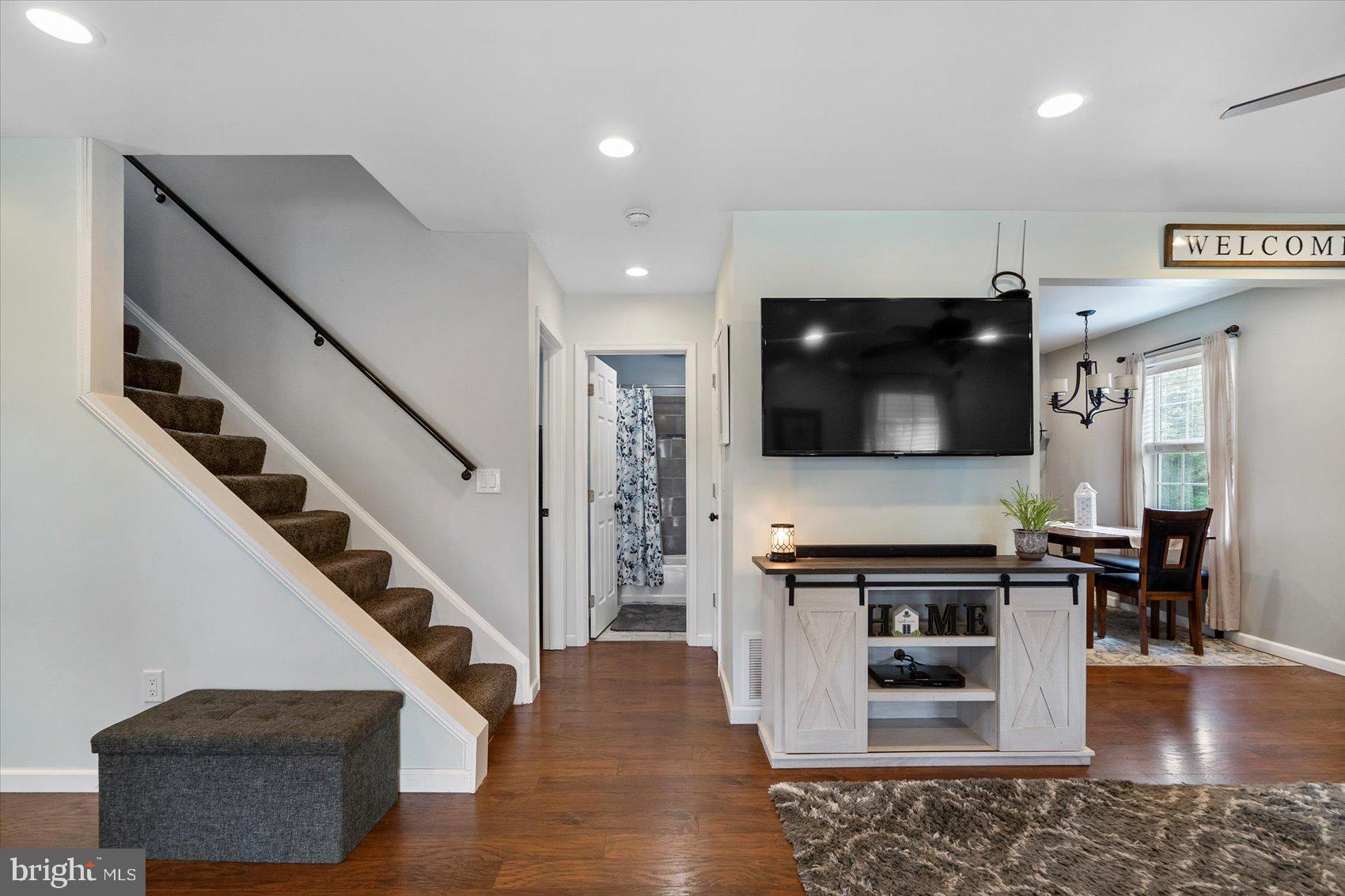 EASTERN TERRACE - Residential