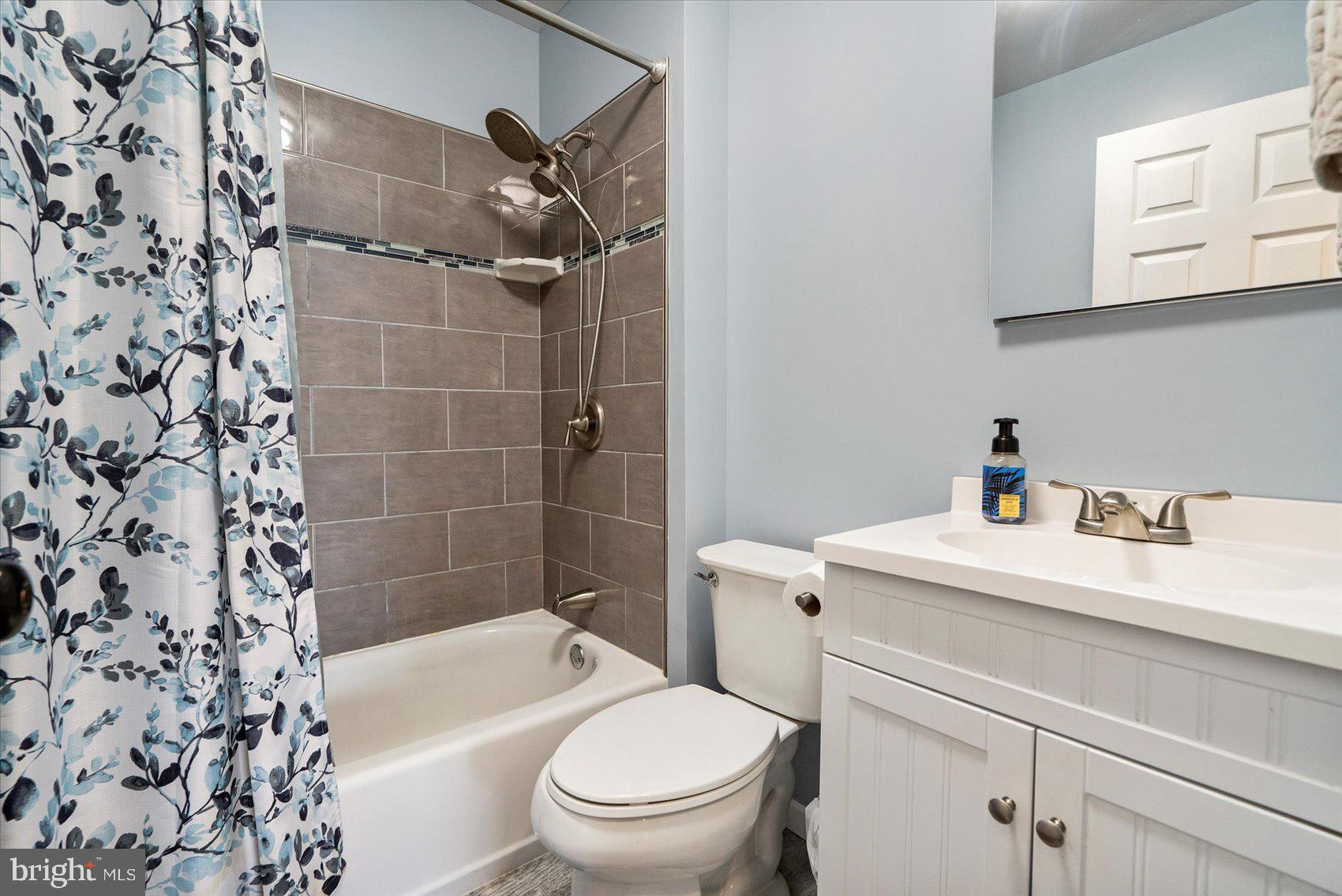 EASTERN TERRACE - Residential