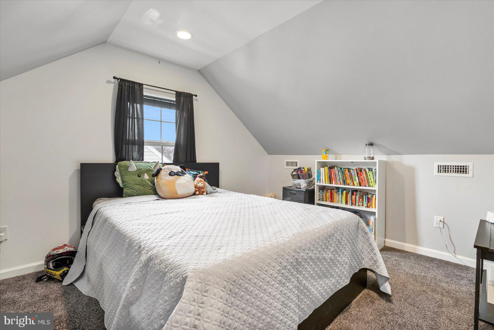 EASTERN TERRACE - Residential