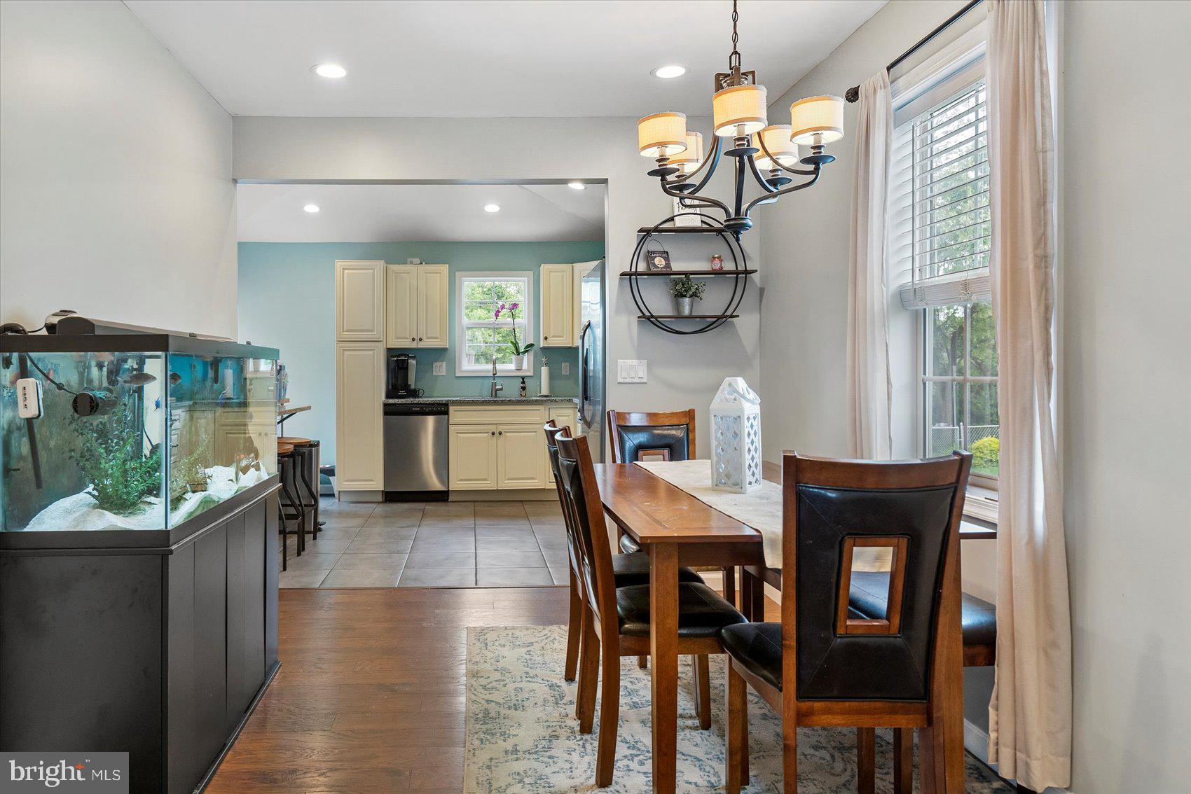 EASTERN TERRACE - Residential