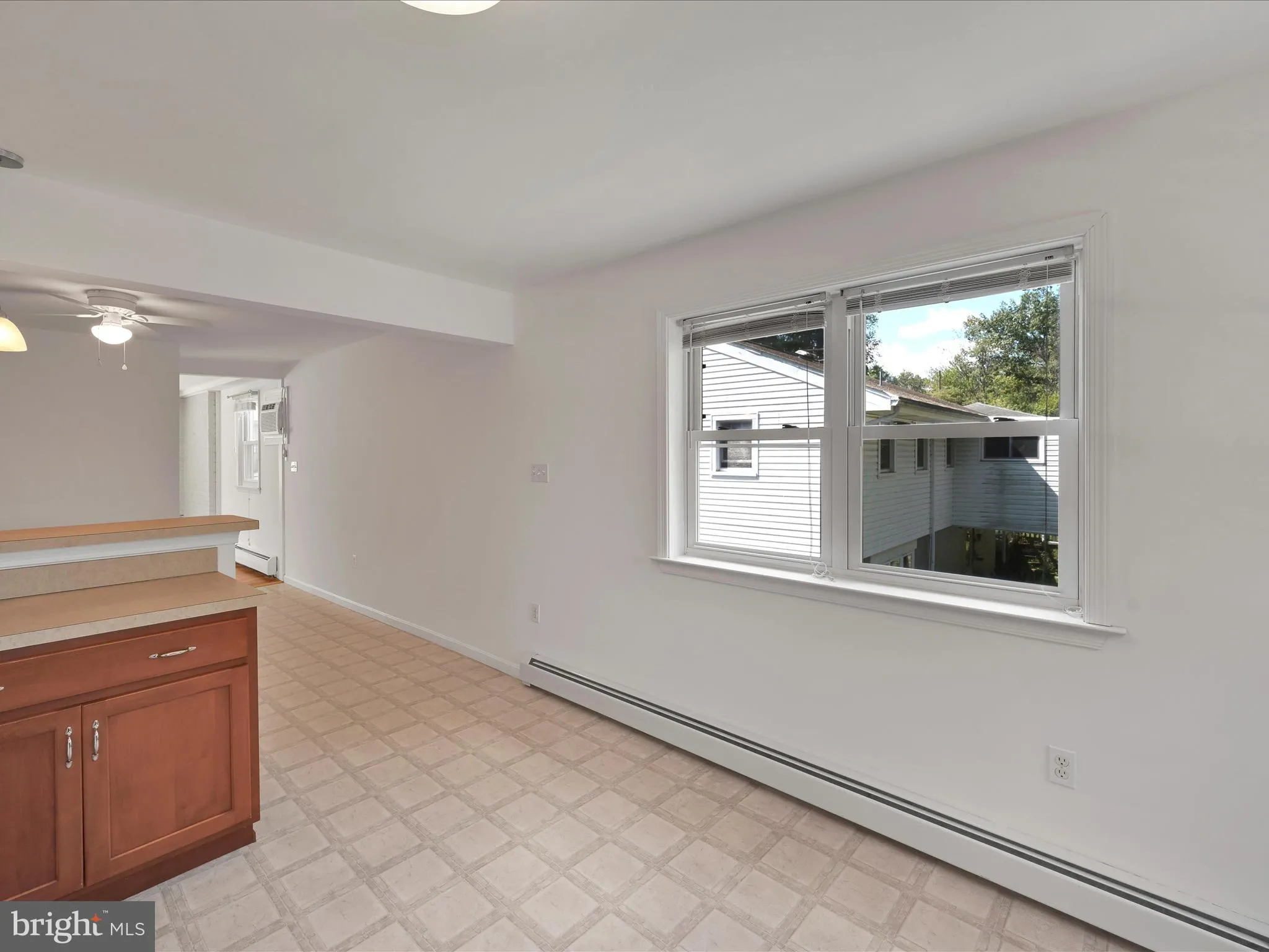 Pottsville, Pennsylvania 17901, United States, 4 Bedrooms Bedrooms, ,3 BathroomsBathrooms,Residential,Active,199427