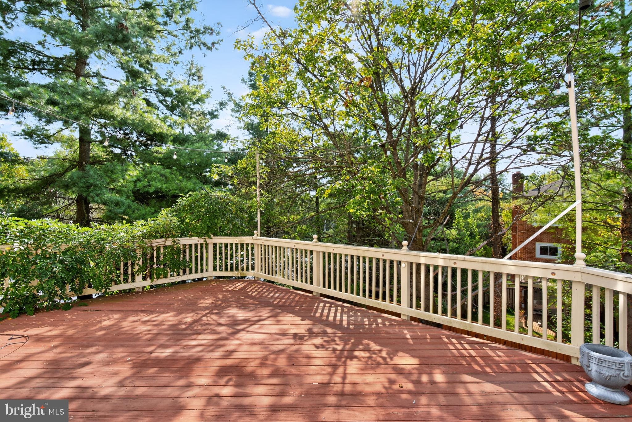 DECOVERLY ADVENTURE - Residential