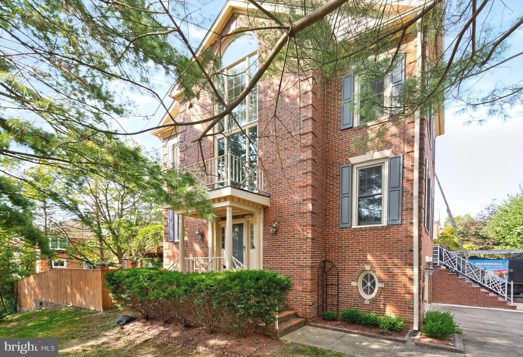 9963 FOXBOROUGH CIRCLE