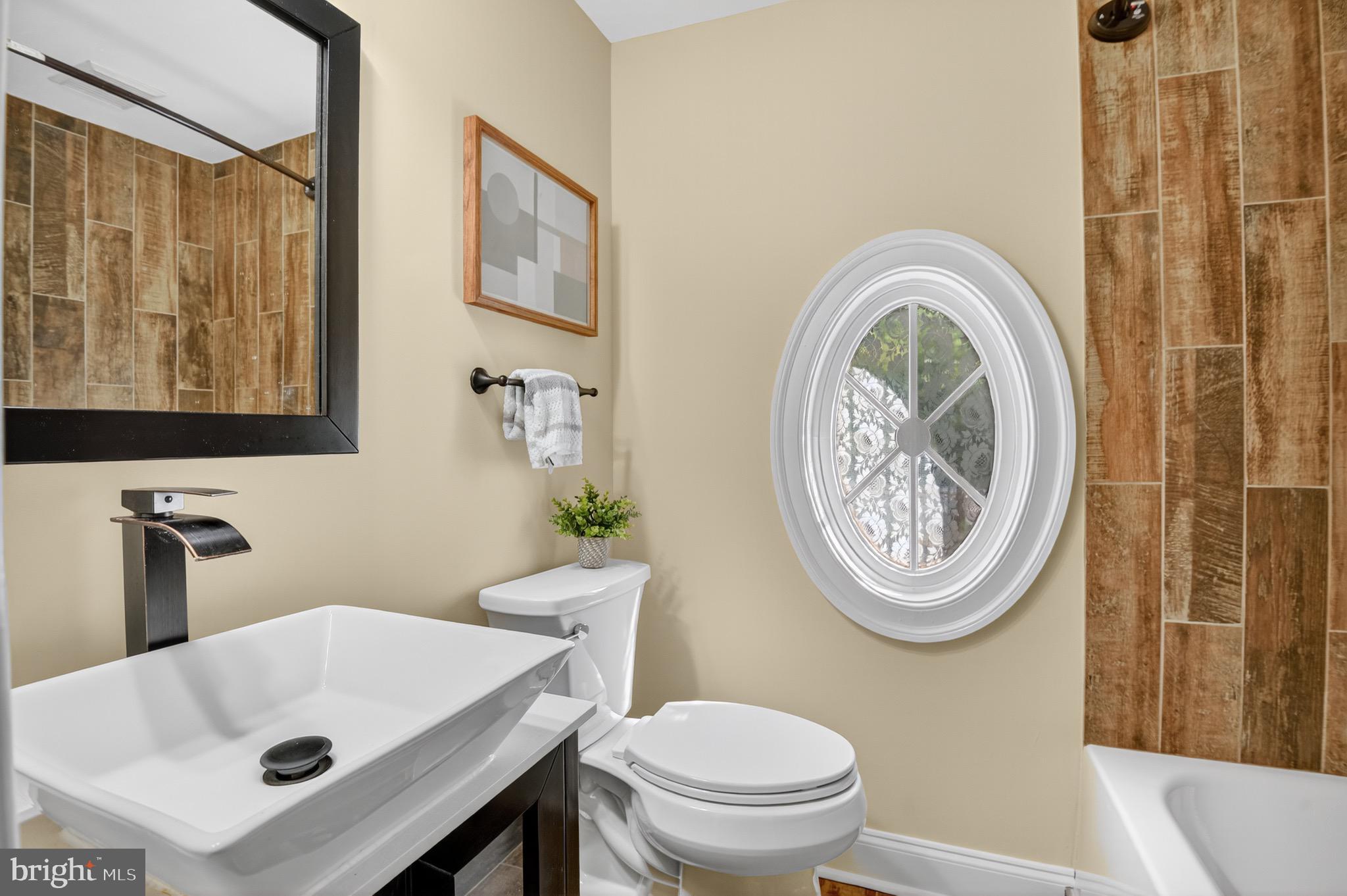 DECOVERLY ADVENTURE - Residential