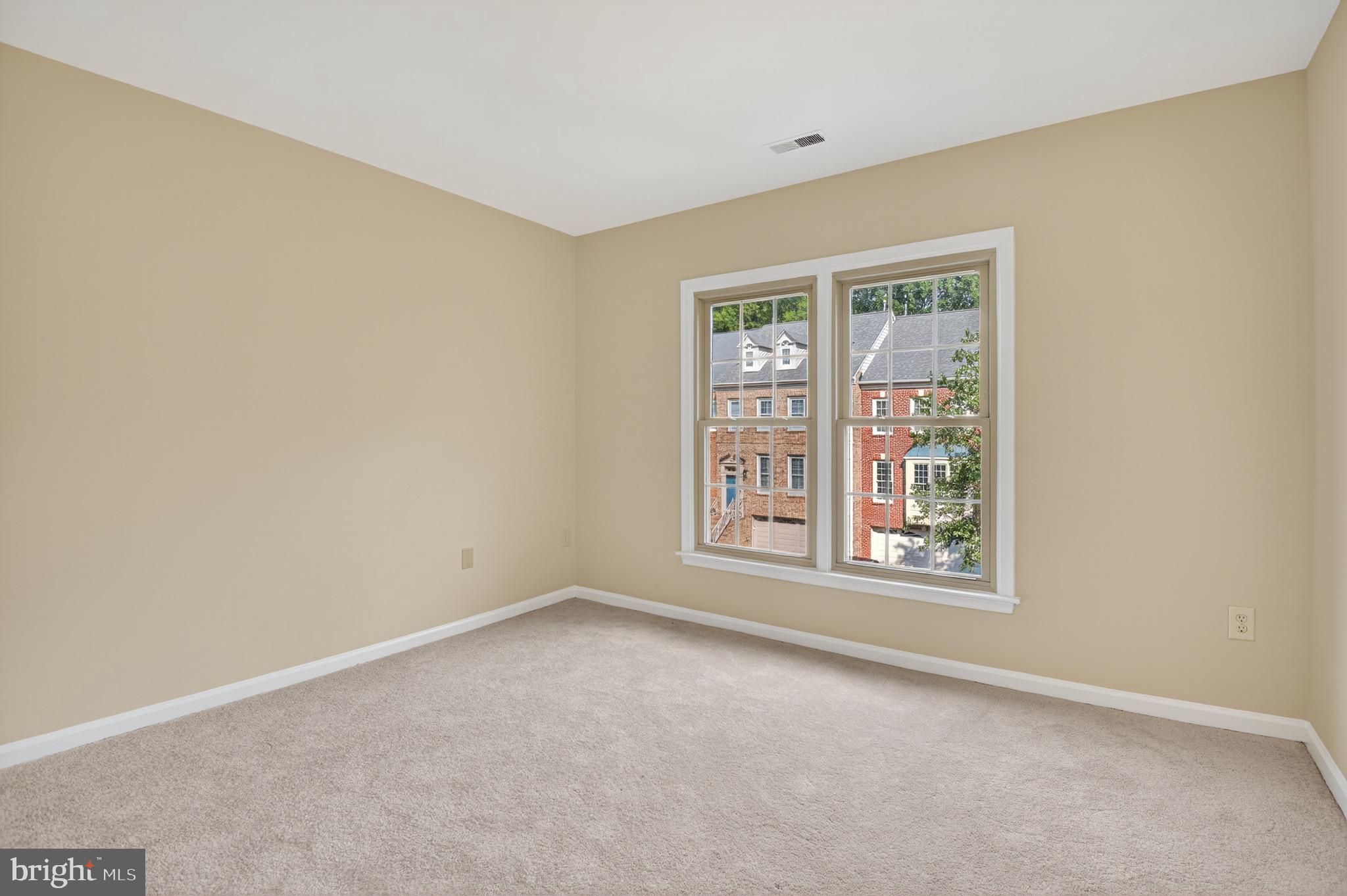 DECOVERLY ADVENTURE - Residential