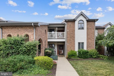 Photo of 85 Black Oak Drive, Lancaster, PA 17602 (MLS # PALA2052906)