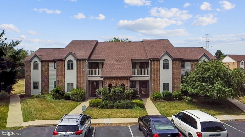 Photo of 85 Black Oak Drive, Lancaster, PA 17602 (MLS # PALA2052906)