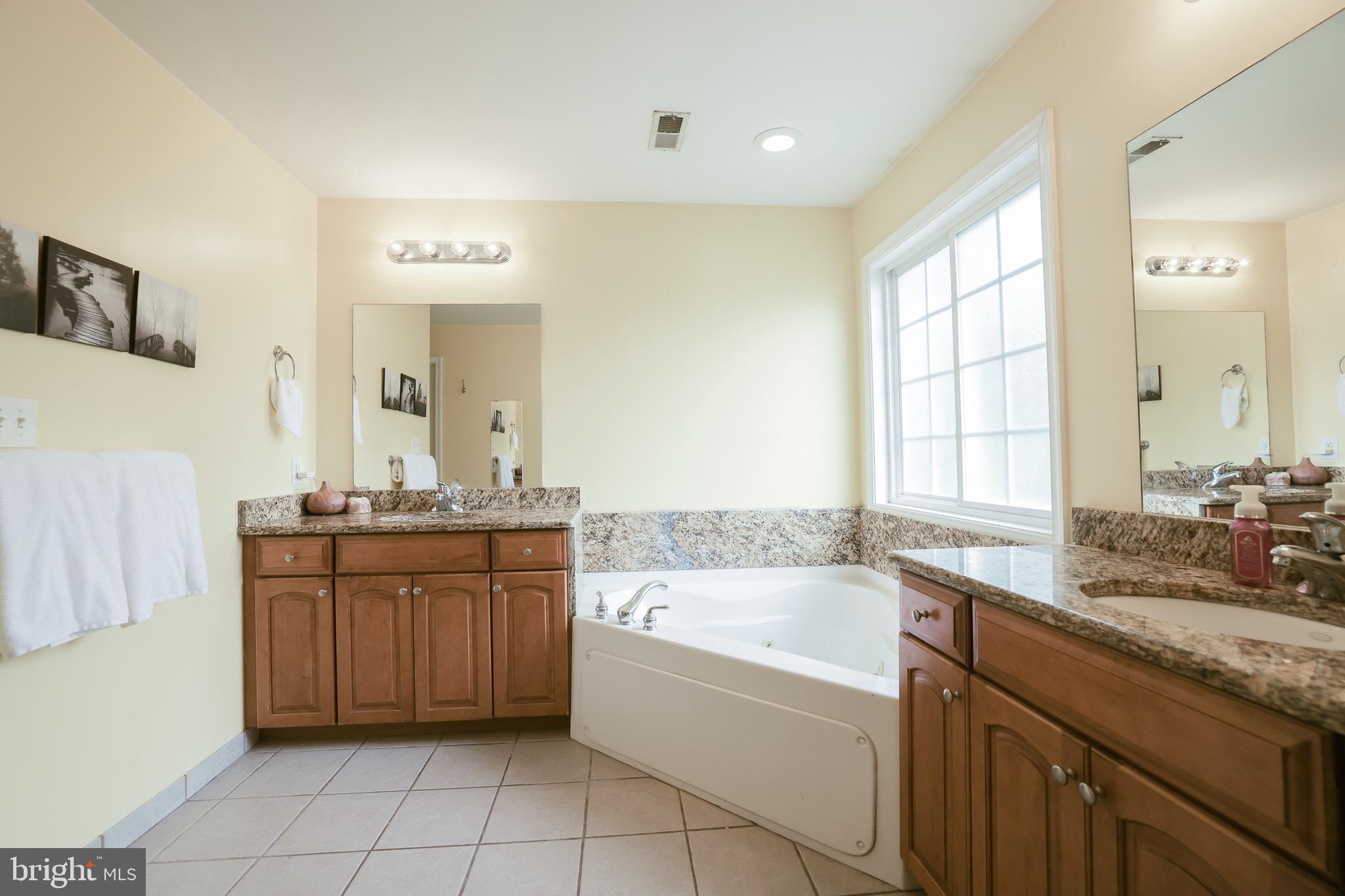 RED BUD RUN - Residential