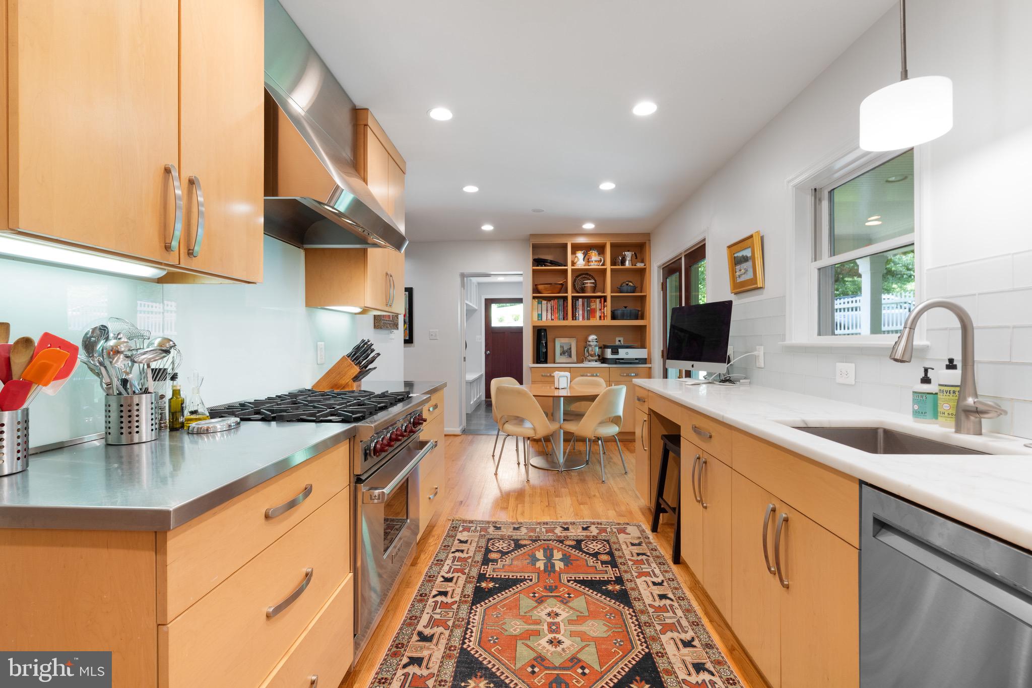 BROYHILL FOREST - Residential