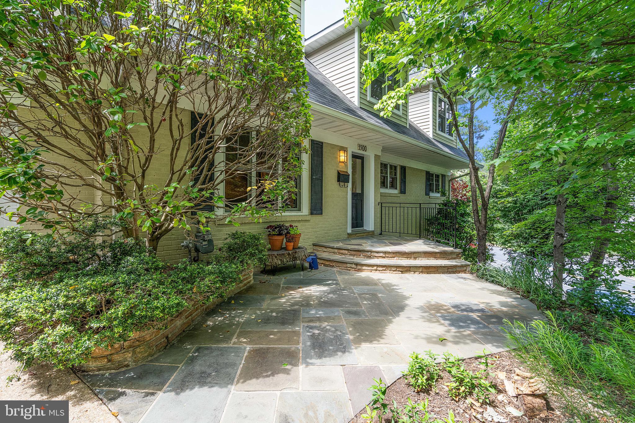 BROYHILL FOREST - Residential