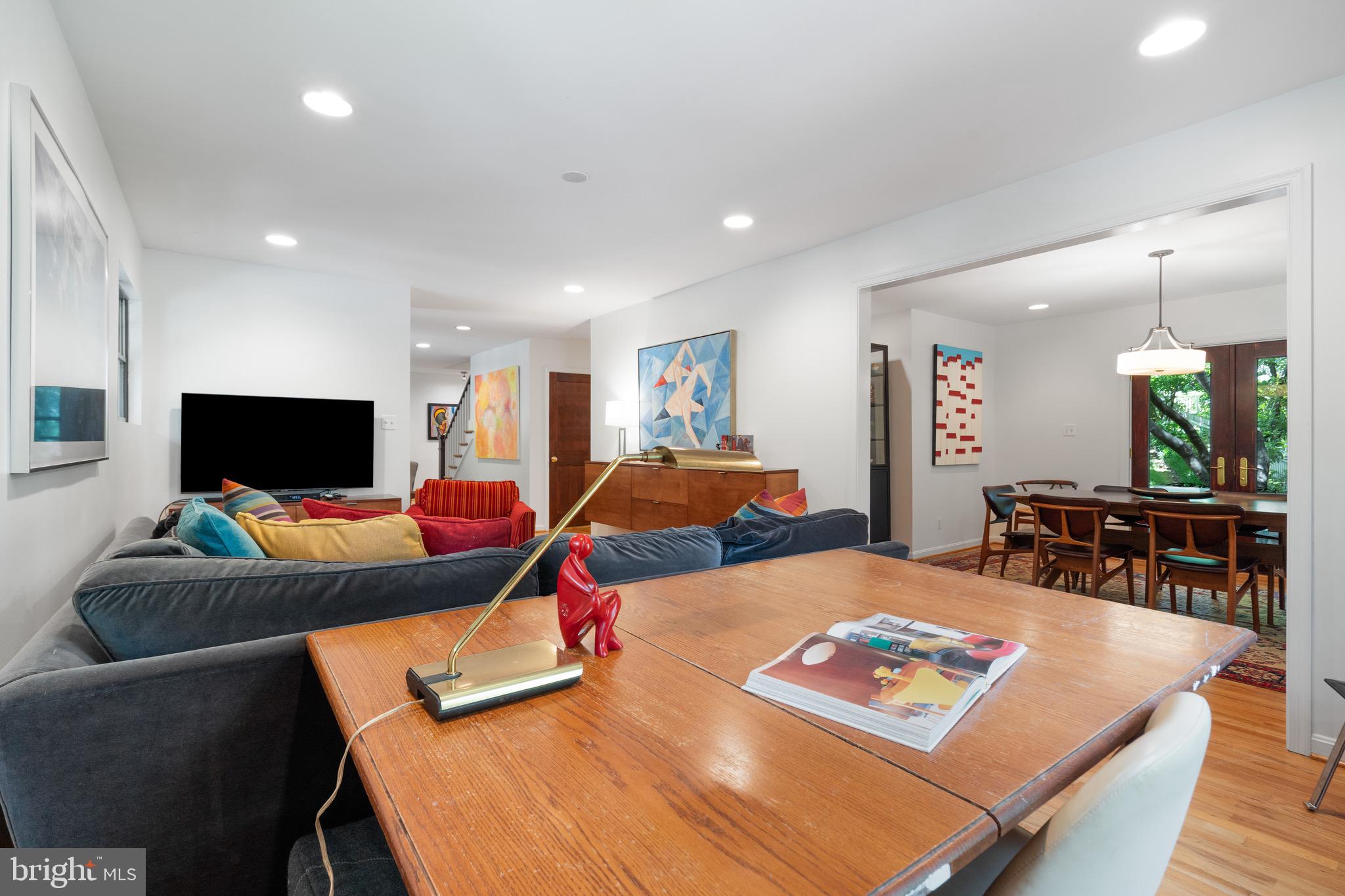 BROYHILL FOREST - Residential