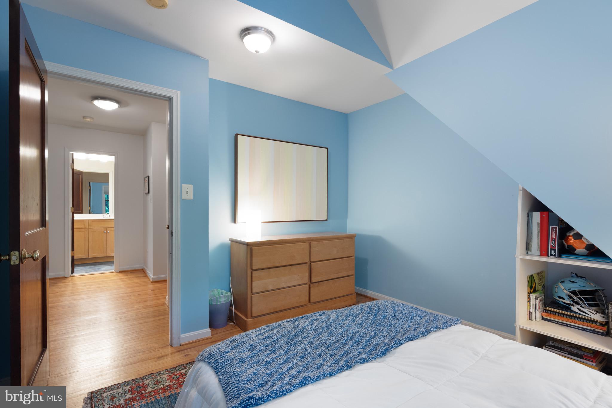 BROYHILL FOREST - Residential