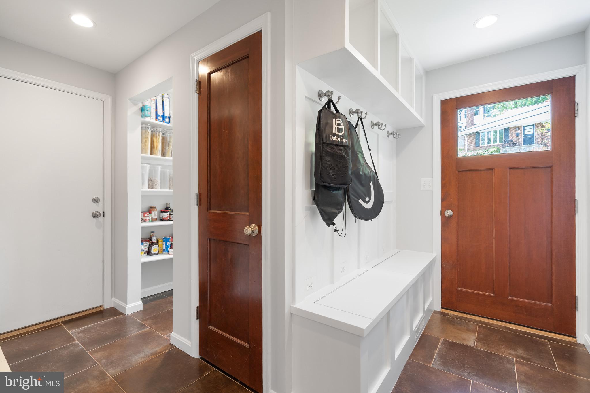 BROYHILL FOREST - Residential