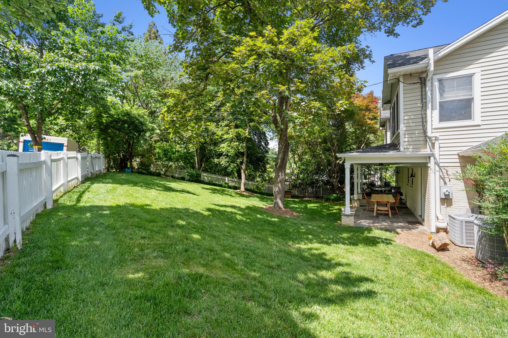 BROYHILL FOREST - Residential