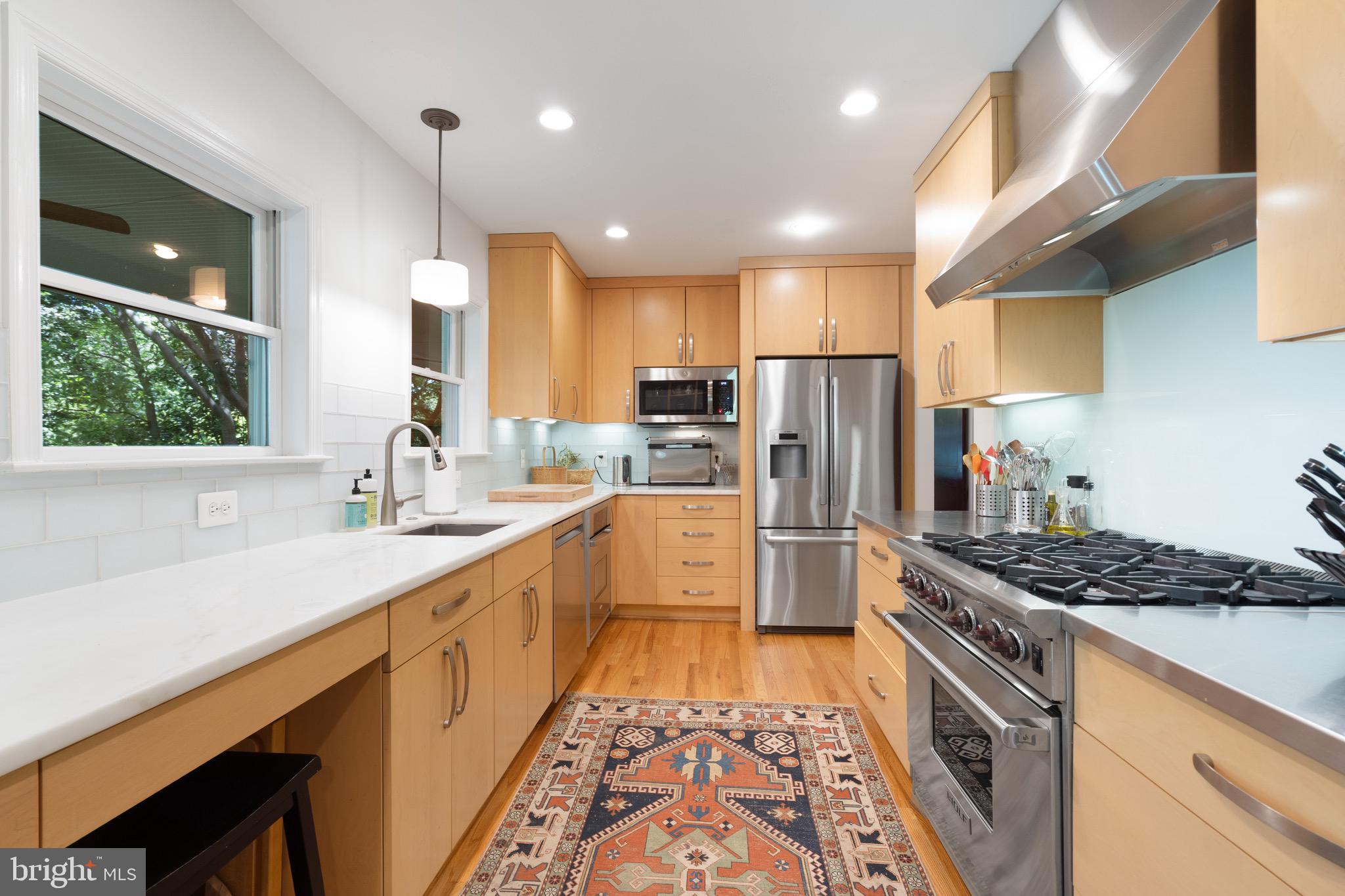 BROYHILL FOREST - Residential