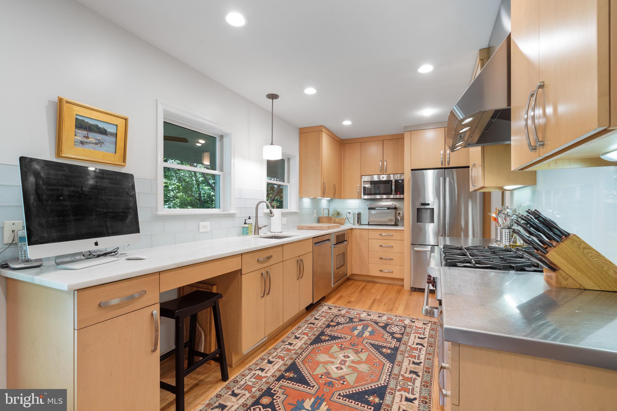 BROYHILL FOREST - Residential