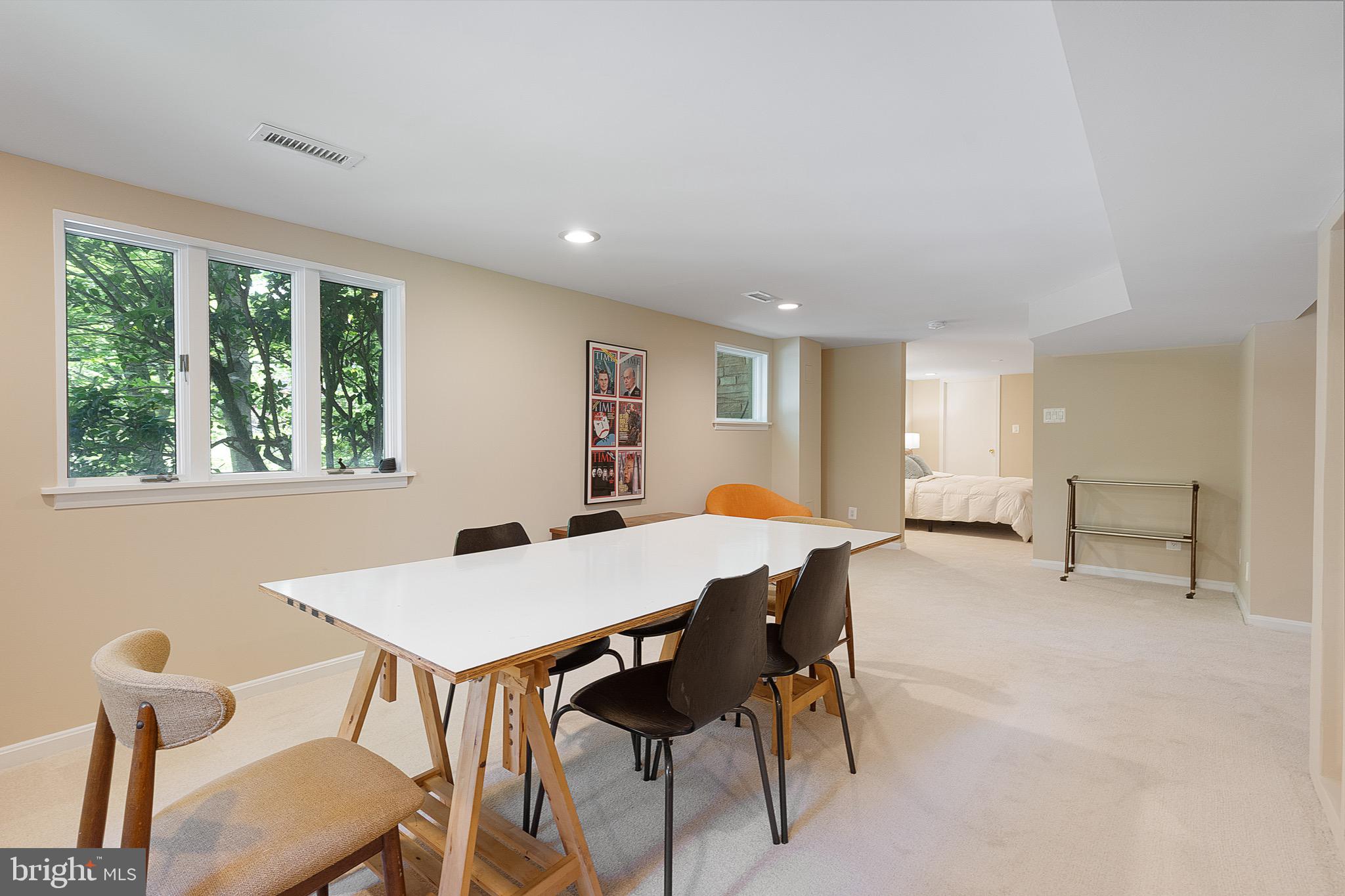 BROYHILL FOREST - Residential