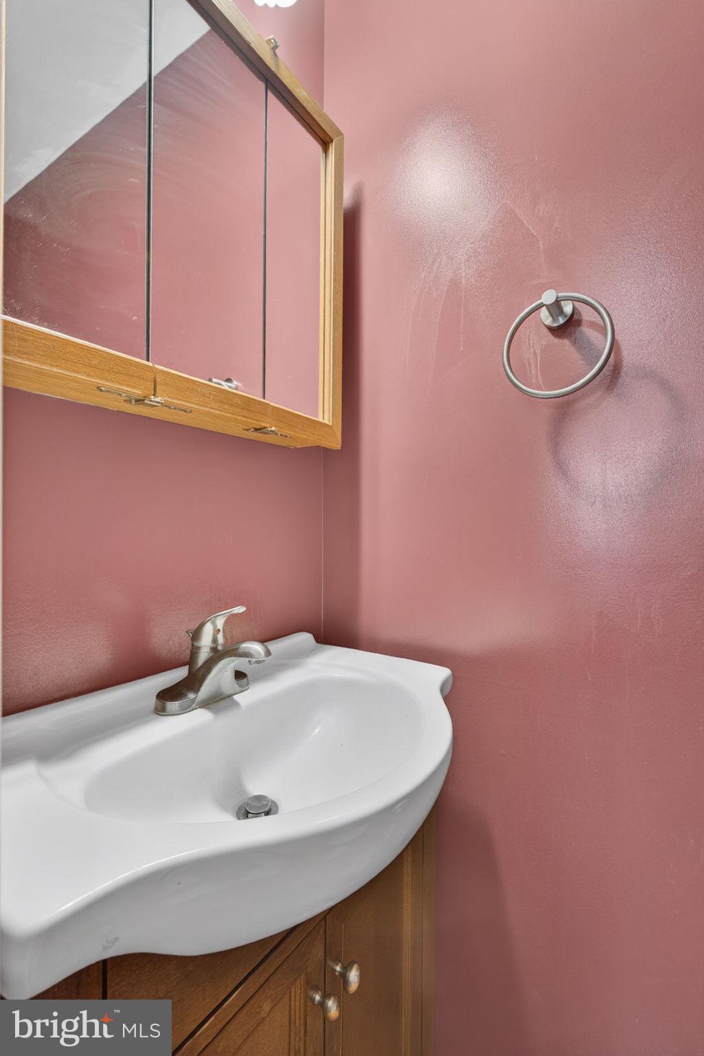 VILLAGE SQUARE - Residential