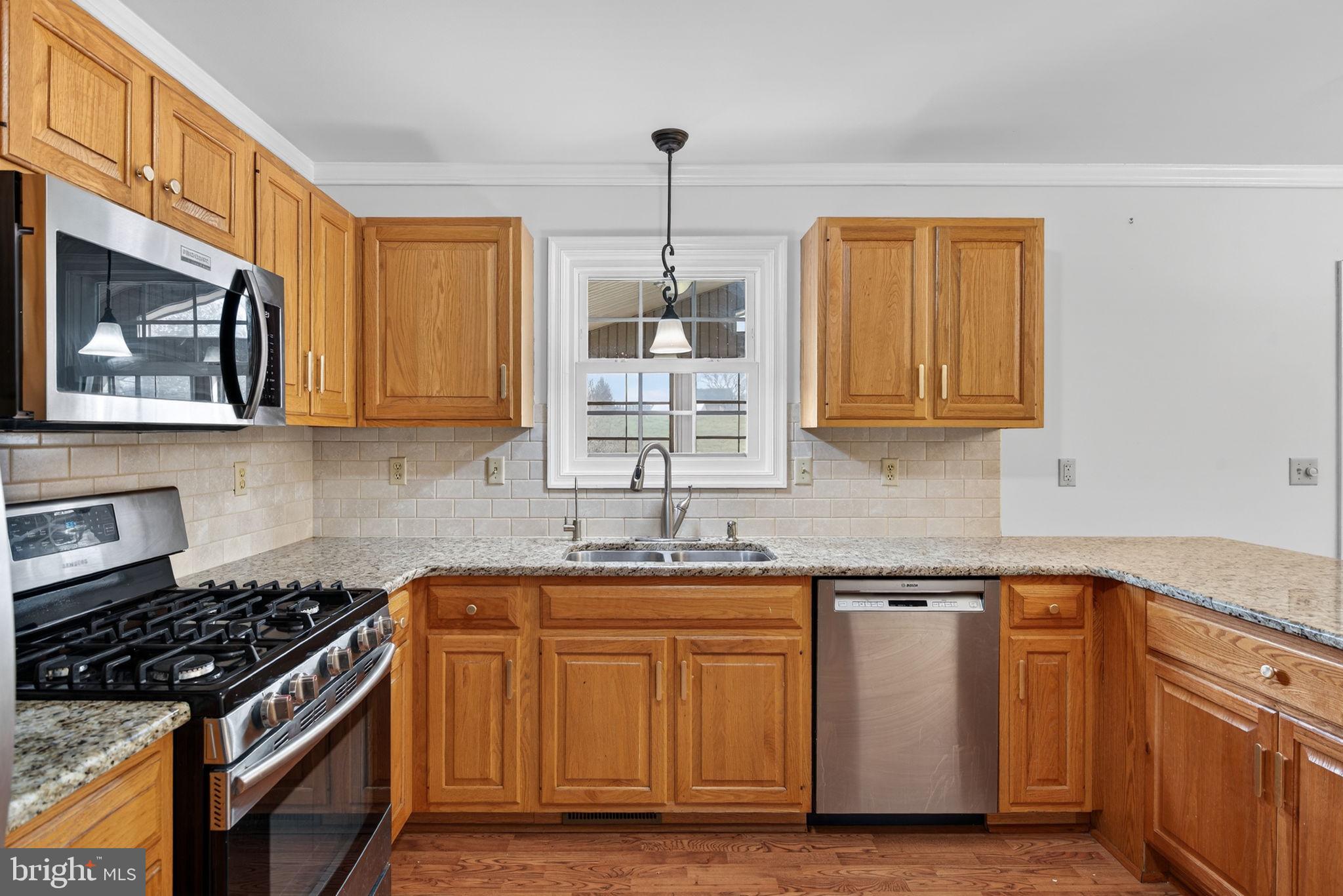 VILLAGE SQUARE - Residential