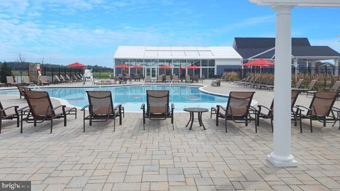 TWO RIVERS - Residential