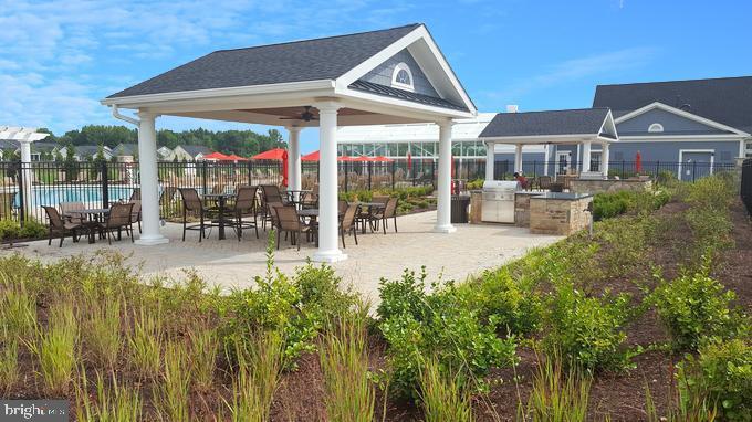 TWO RIVERS - Residential