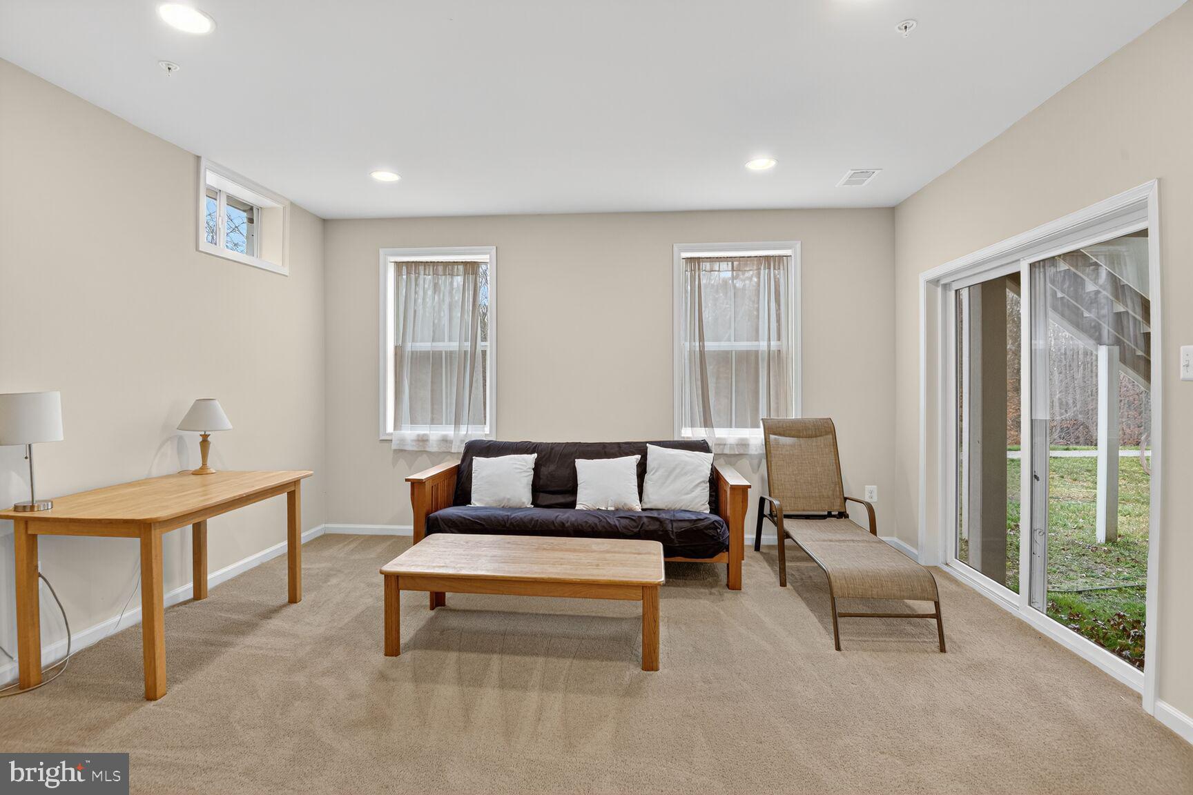 TWO RIVERS - Residential