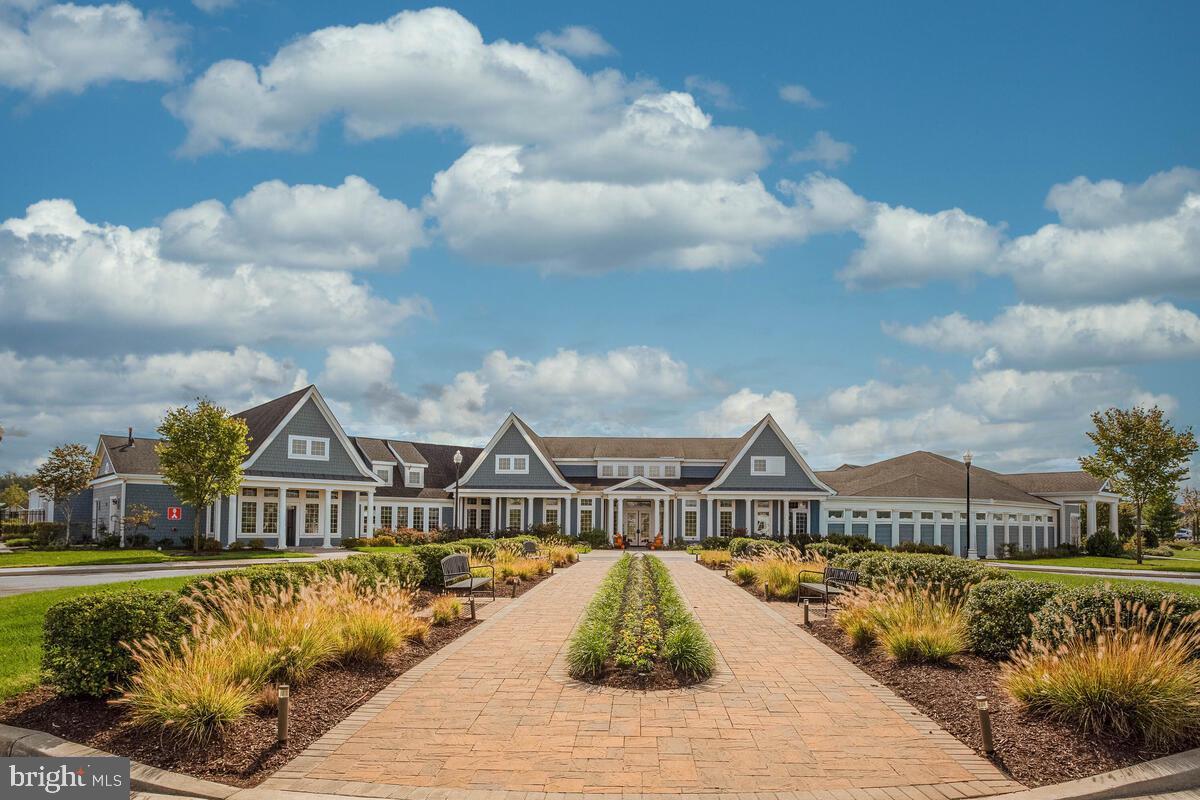 TWO RIVERS - Residential